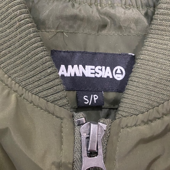 Bomber jacket - Picture 2 of 2